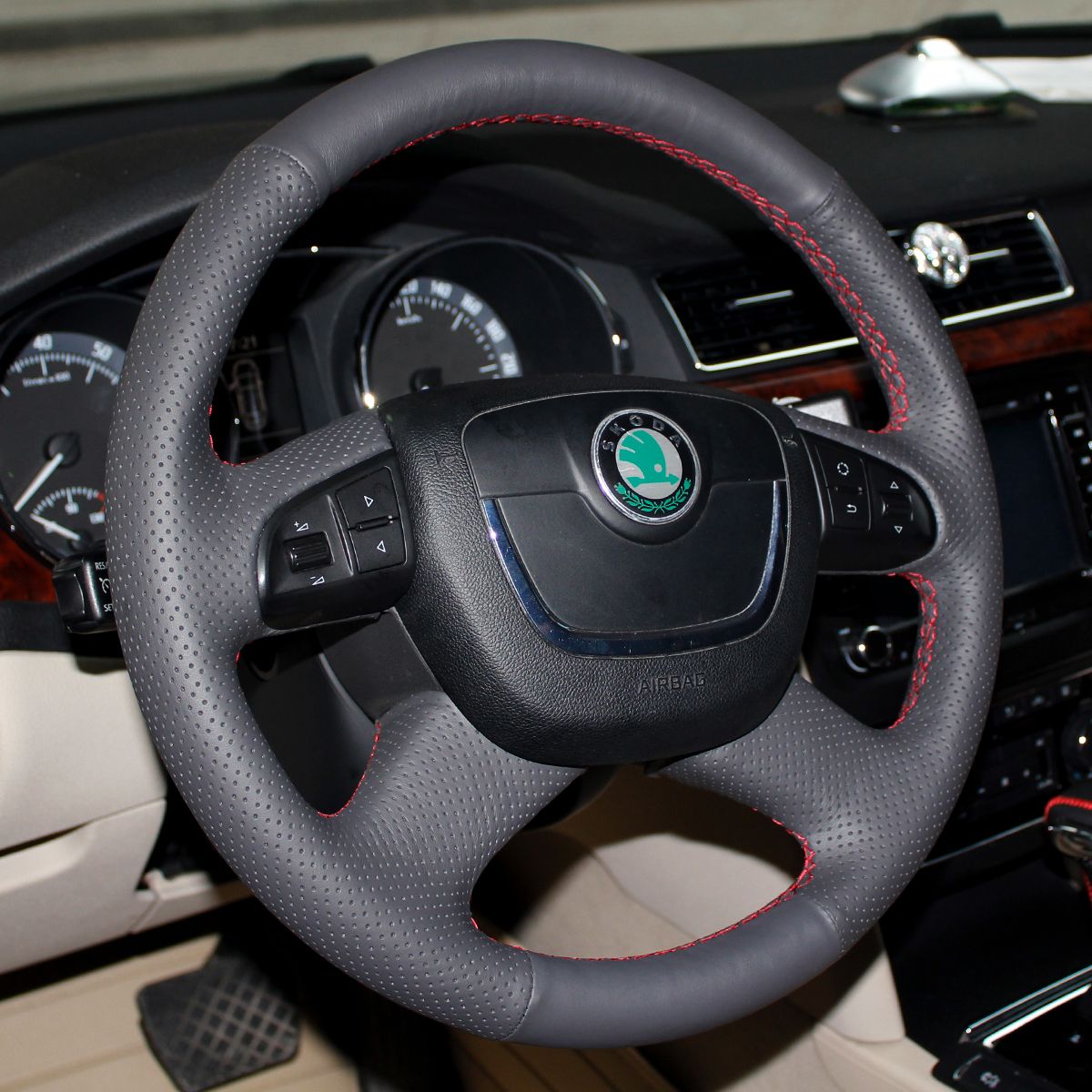 Loncky Auto Custom Fit OEM Black Genuine Leather Car Steering Wheel